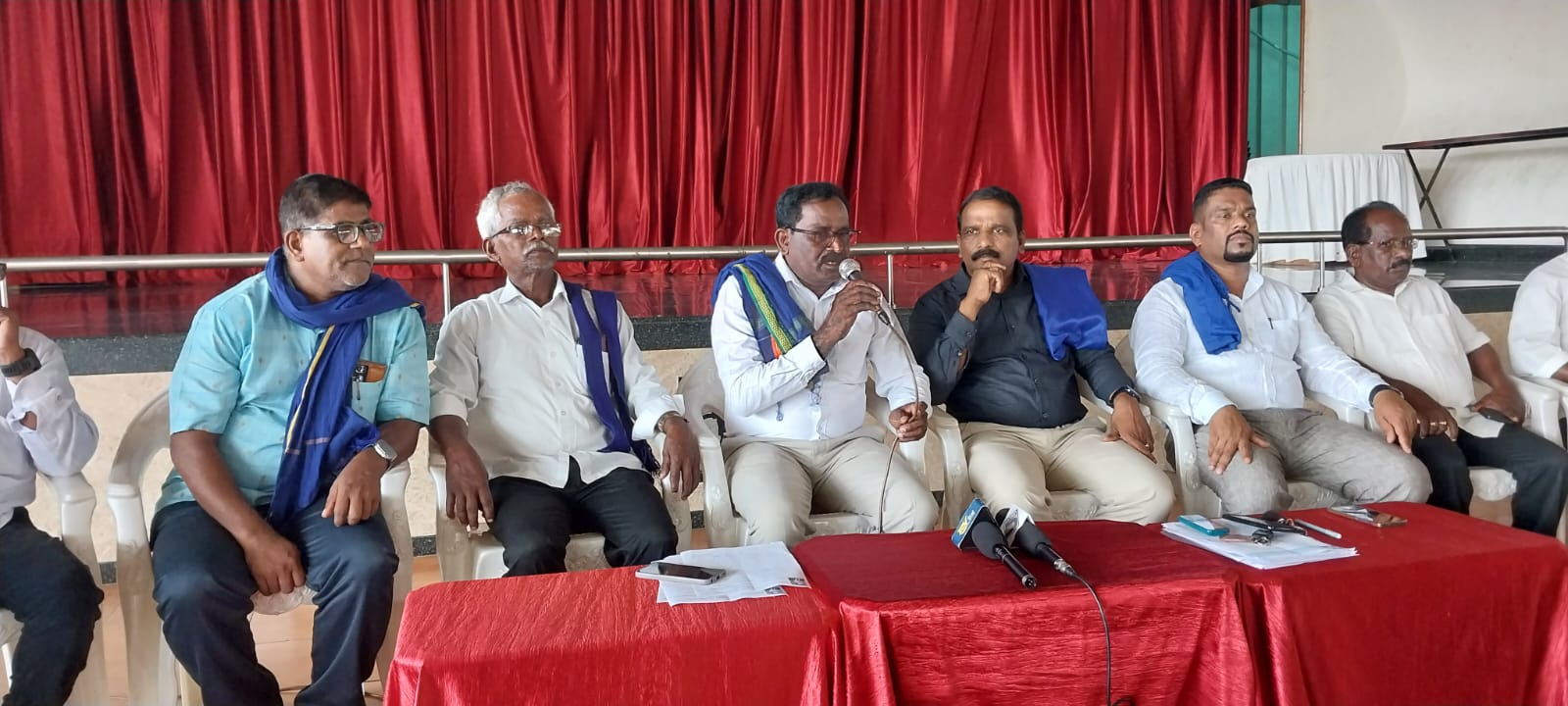 United Dalit Sangharsh Samiti’s Maha Okkoota appeals to vote Congress candidate in Lok Sabha Election