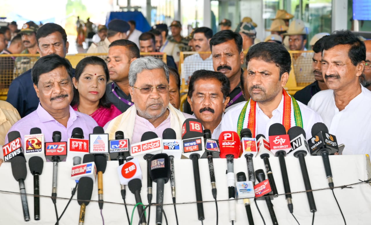 Lok Sabha Election : Udupi - Chickmagaluru Lok Sabha Constituency Congress Candidate K Jayaprakash Hegde Submits nomination papers