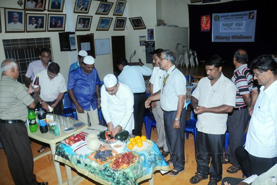 Rotary Shankerpura organises Iftar for the members